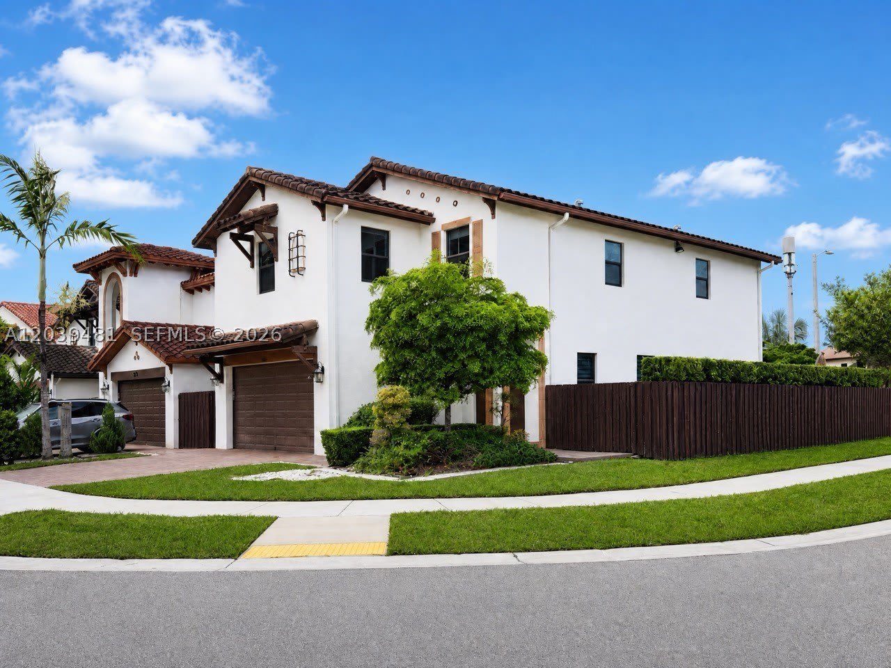 8605 NW 102nd Ct – photo 2
