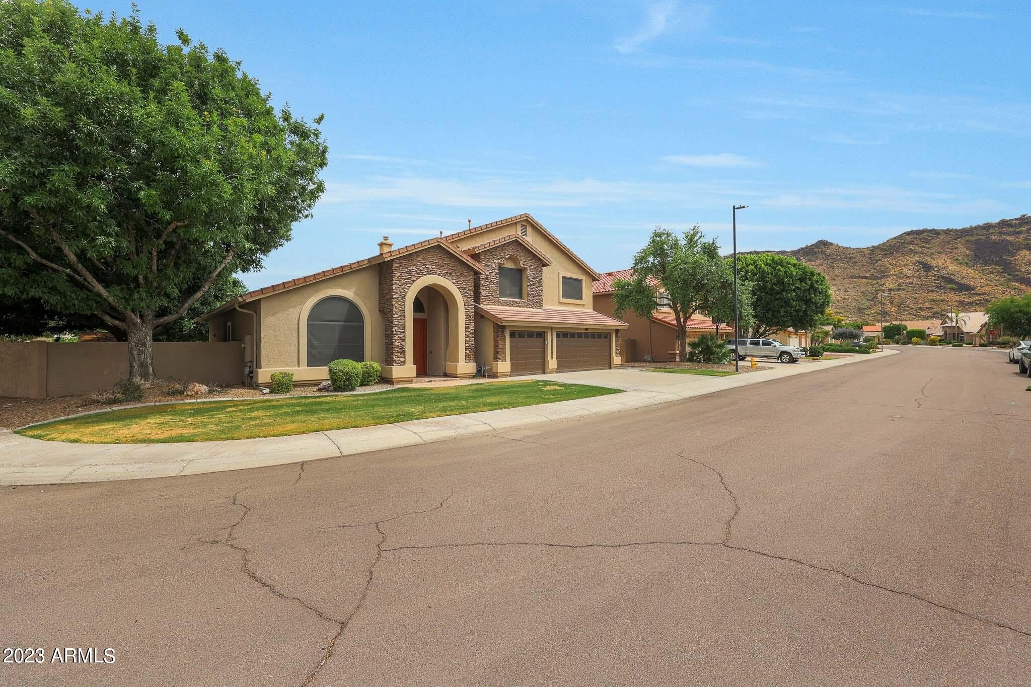 5328 W Mohawk Lane – photo 1
