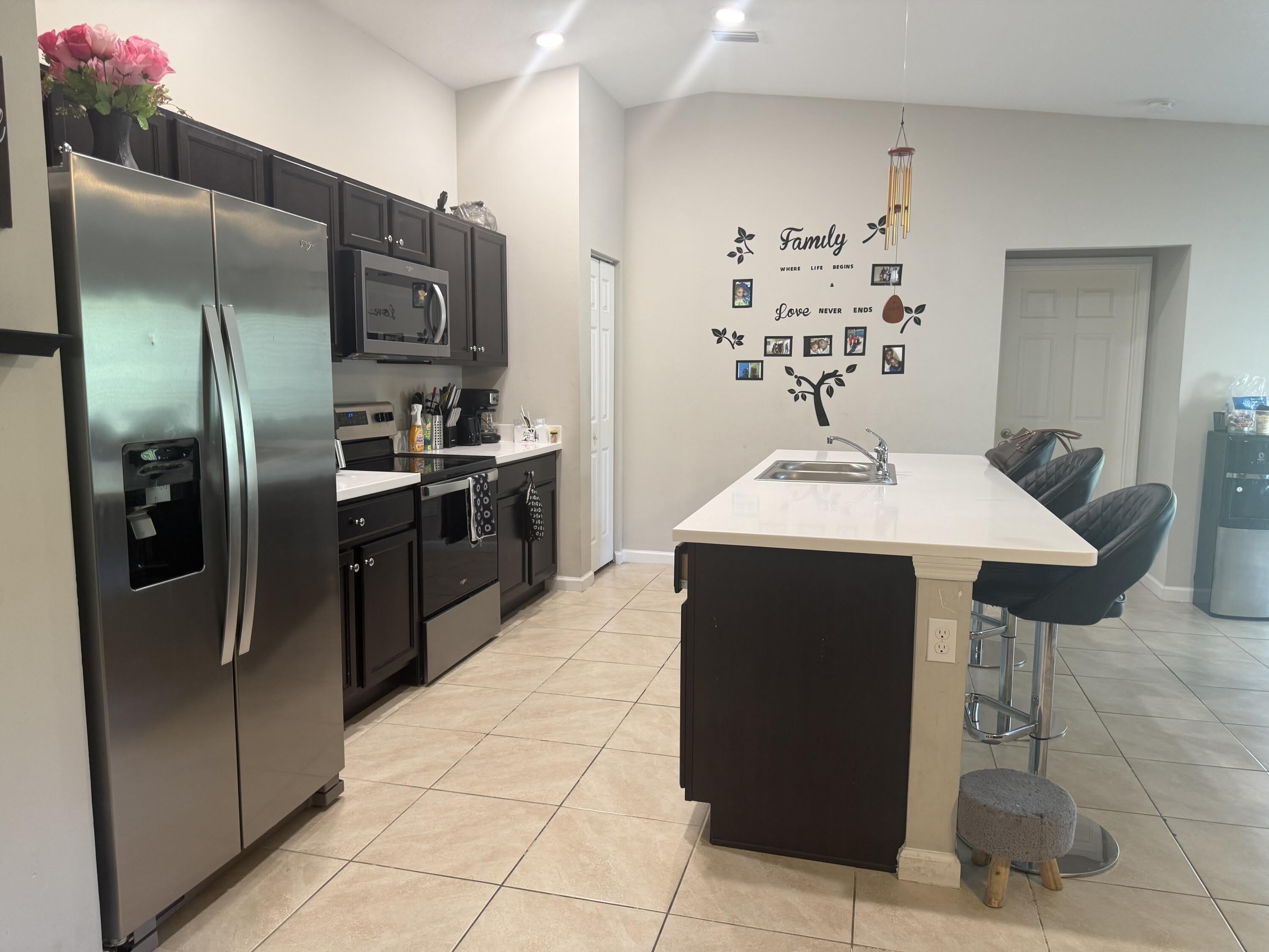 1081 SW MCDEVITT Avenue – photo 5