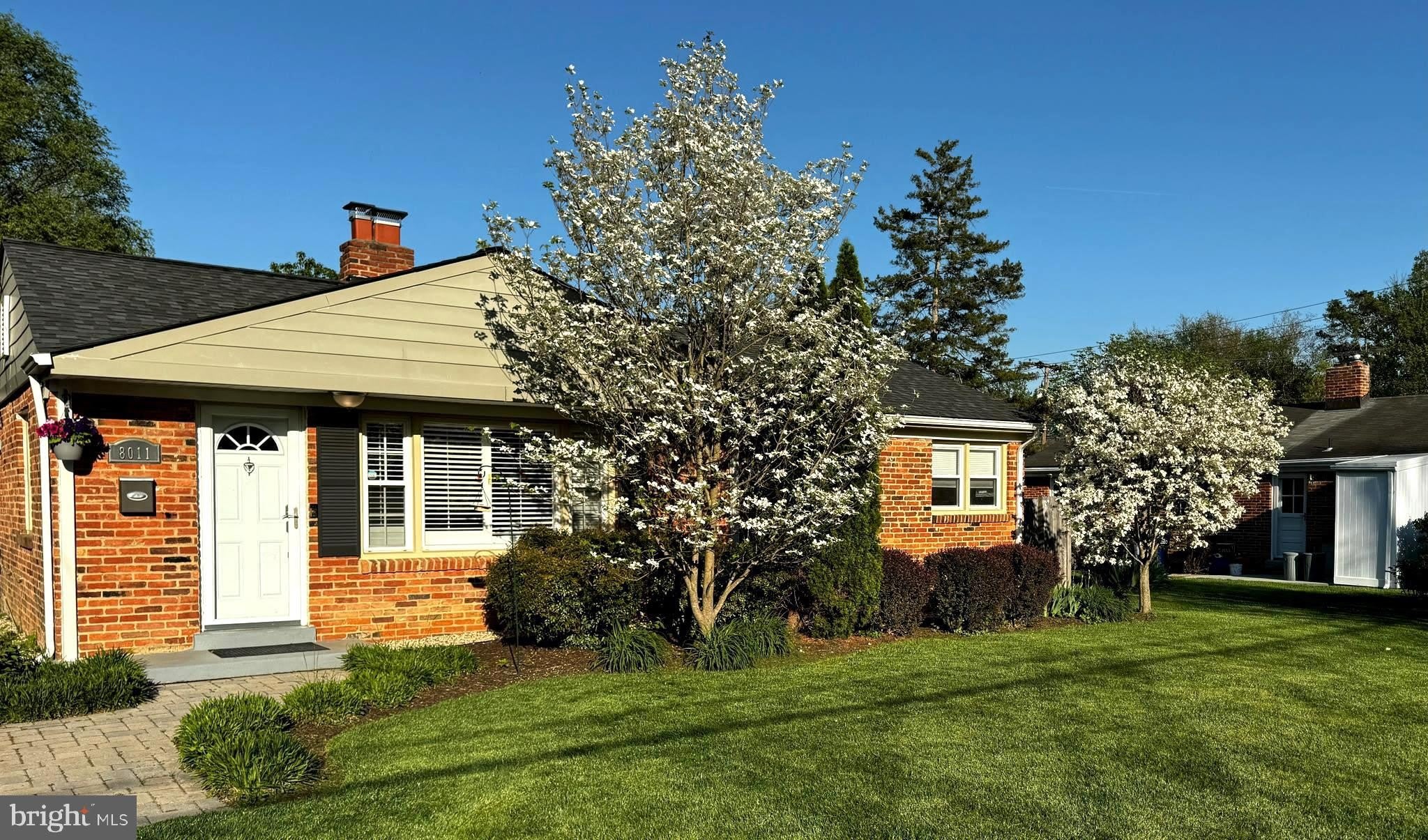 8011 JACKSON Road – photo 1