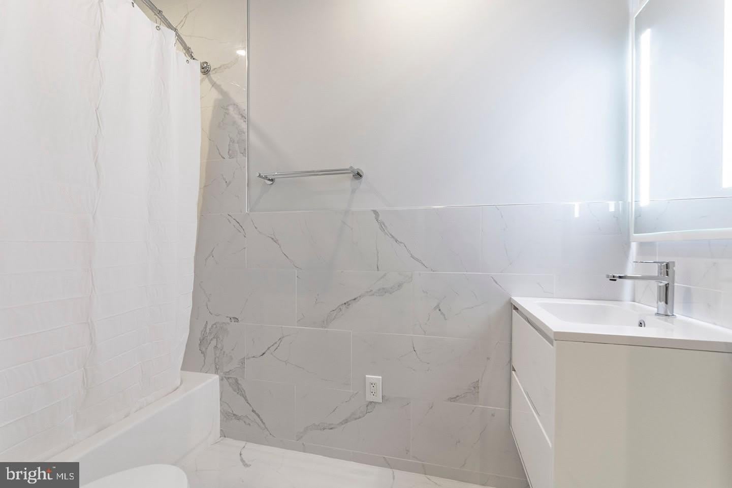 412-26 S 13TH Street – photo 4