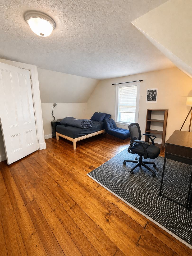 Cat Friend Duplex Home With Two Free Parking Spots Included In The Rent Perfect Location Near Bridge To Cambridge – photo 5