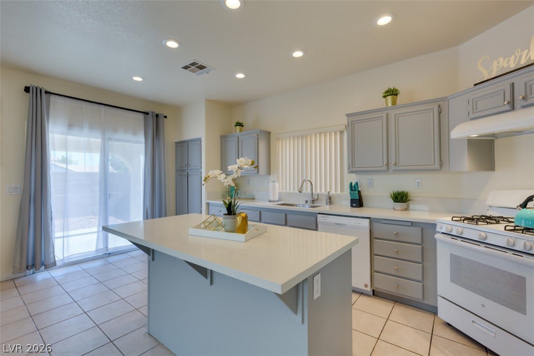7886 Blue Brook Drive – photo 4