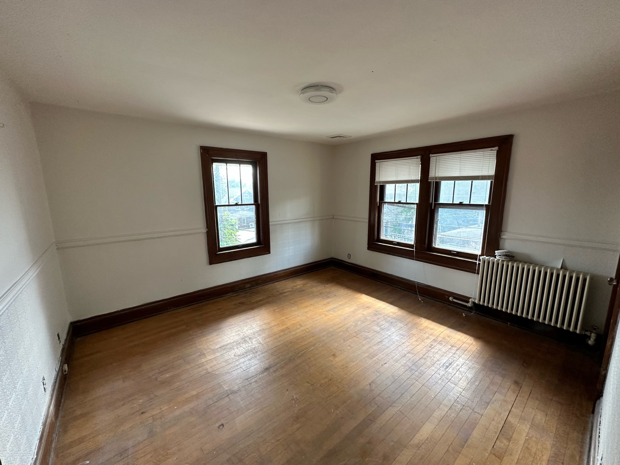 714 E 9th St – photo 5