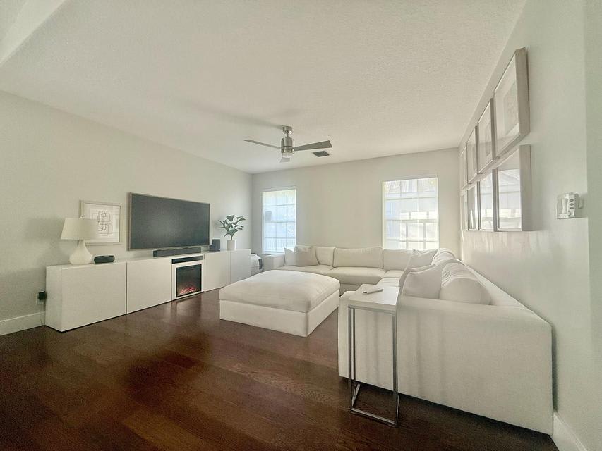 1774 Primrose Lane – photo 5