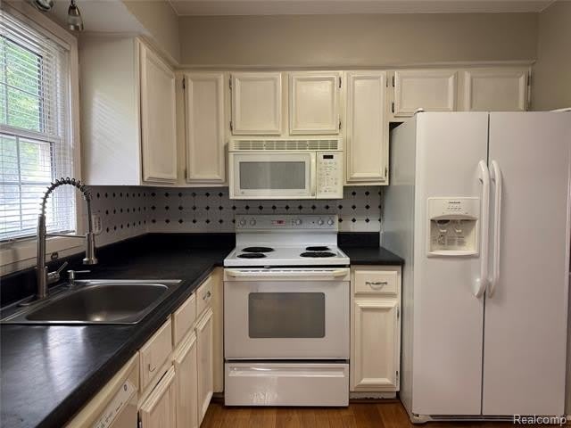 1775 BRENTWOOD Drive – photo 5