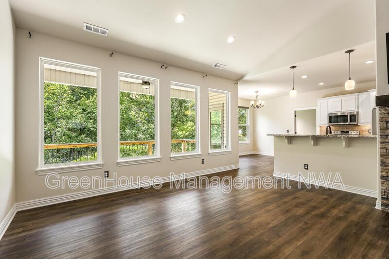 6 Lyneham Ln – photo 5