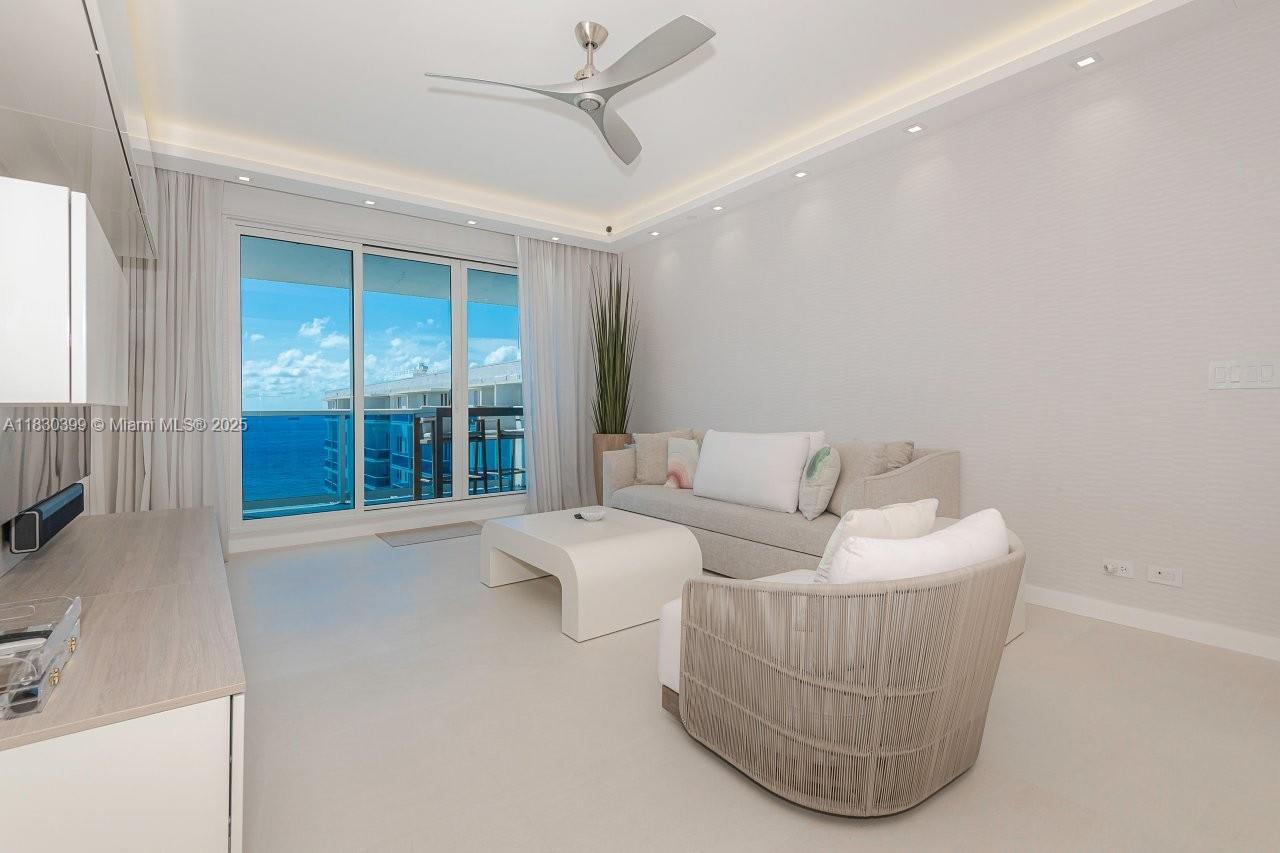 2301 Collins Avenue – photo 2