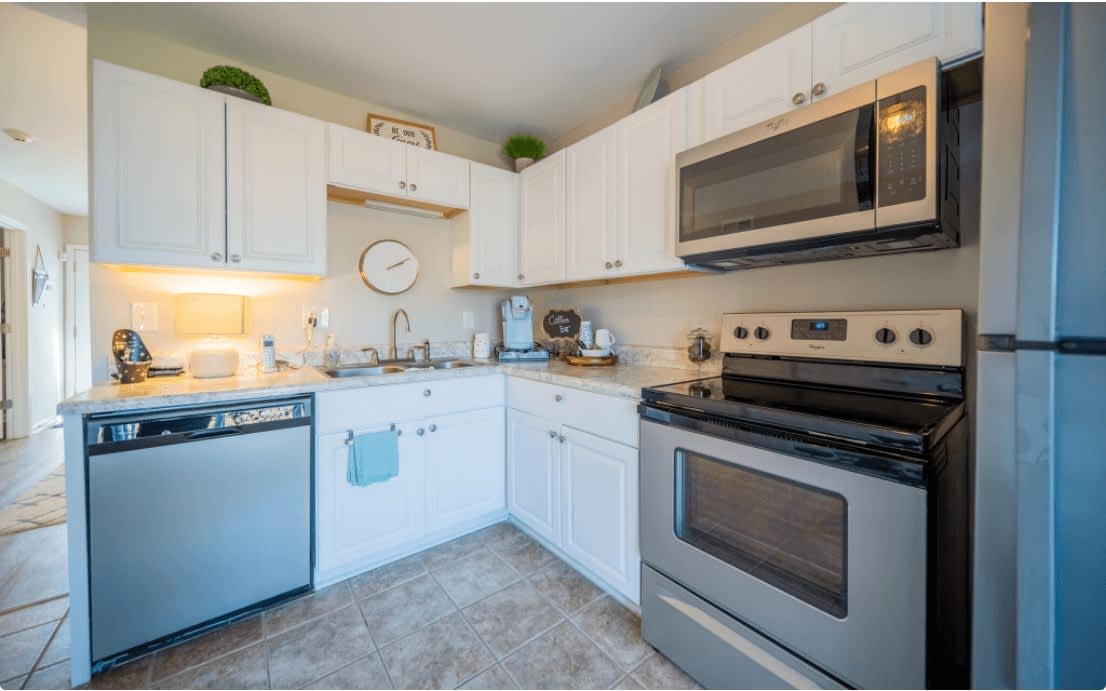Willow Creek Apartments – photo 5