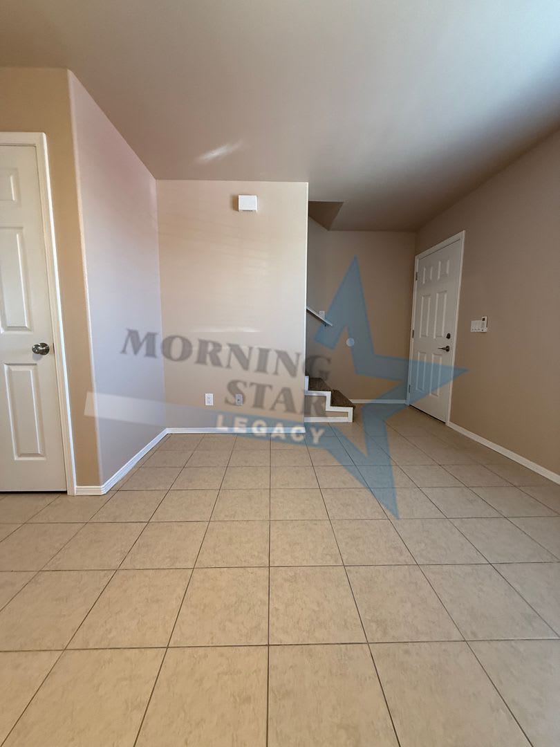 Just Reduced Townhome In Great Location – photo 4