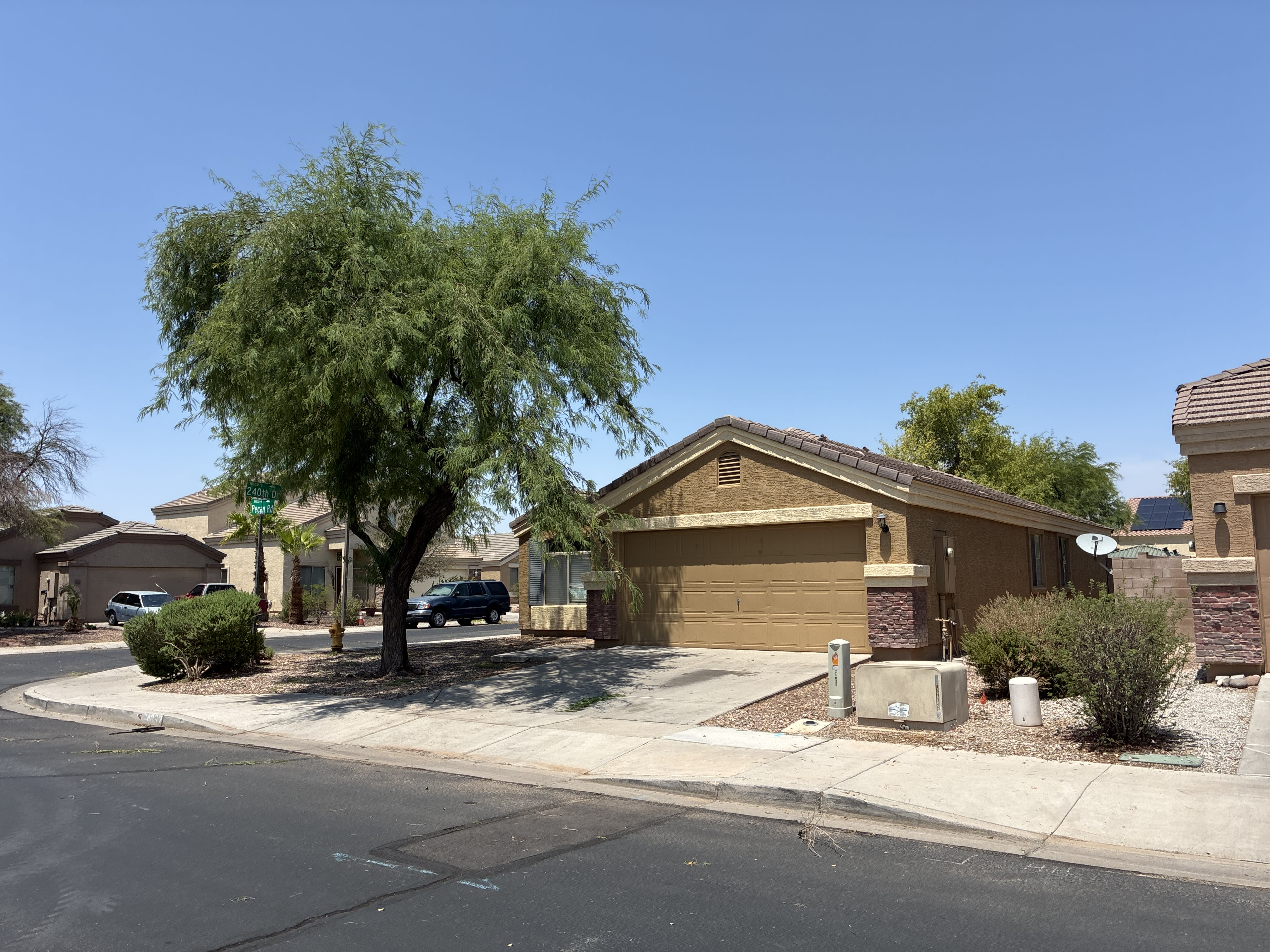 24032 W Pecan Rd – photo 3