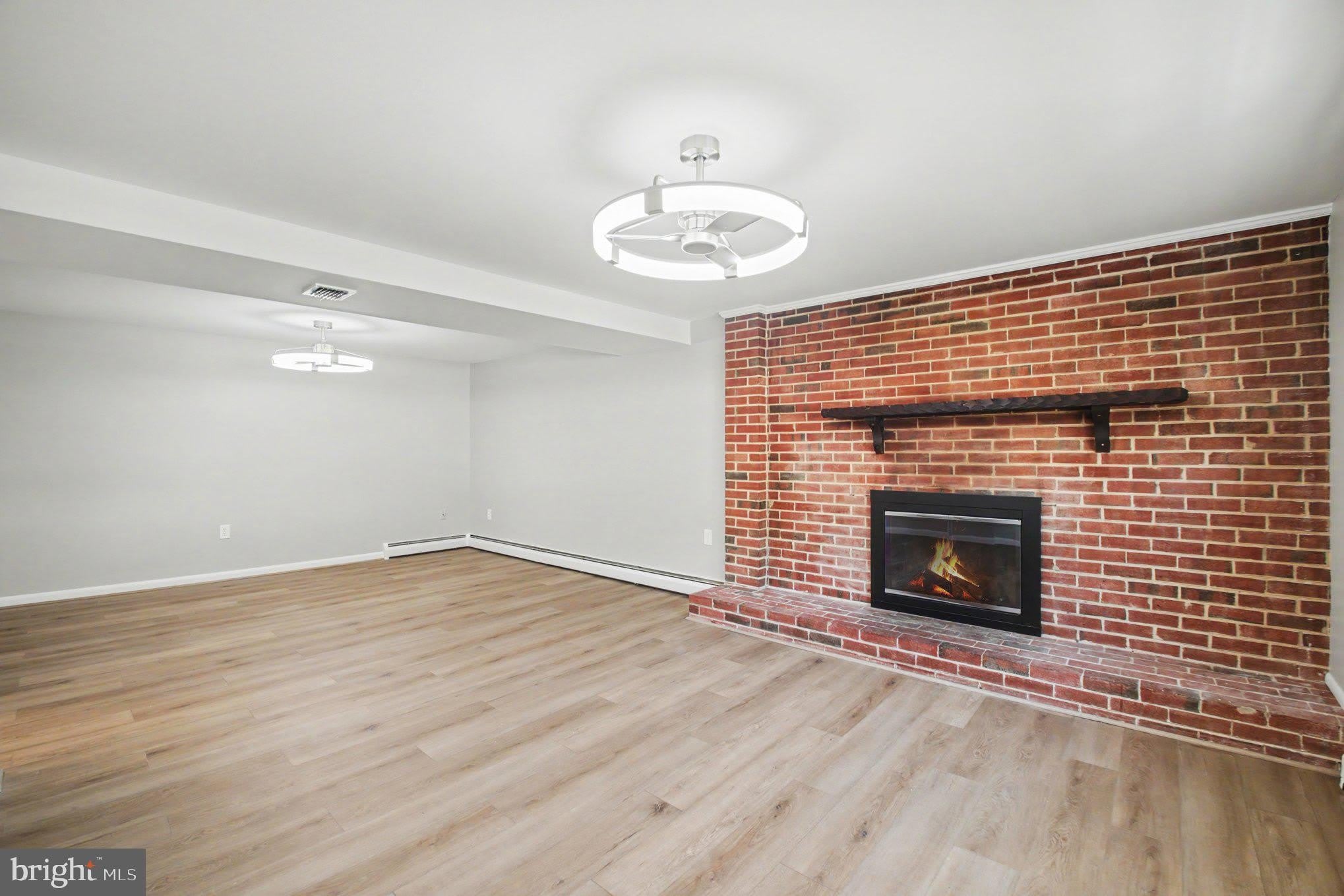 4522 GLENDALE Road – photo 4