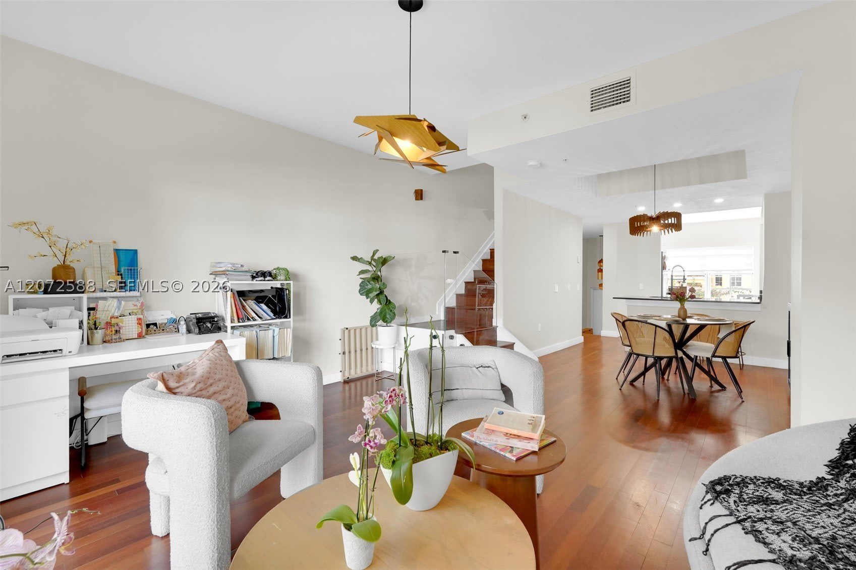 738 NE 90th St – photo 1