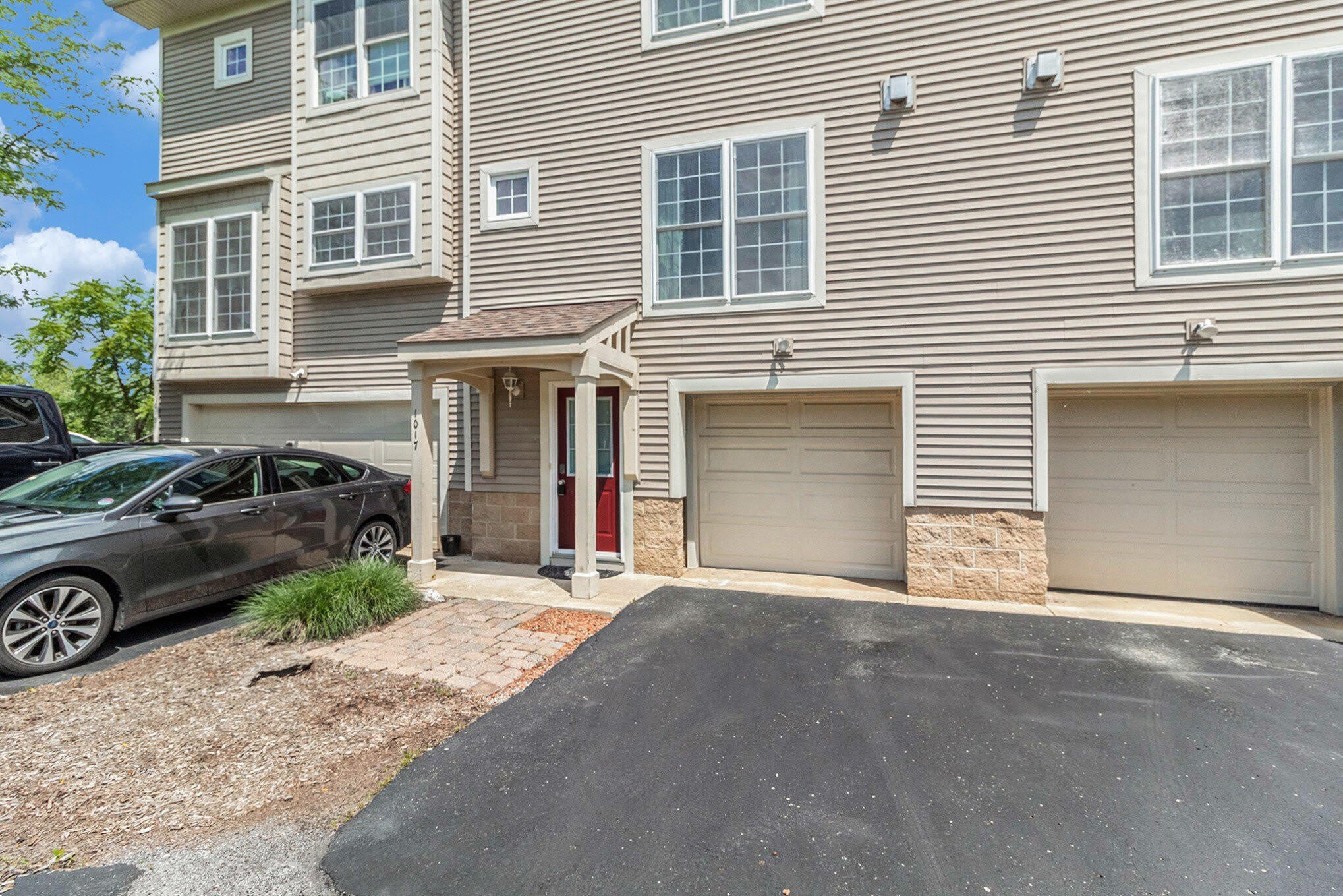 1017 Bluestem Lane – photo 3