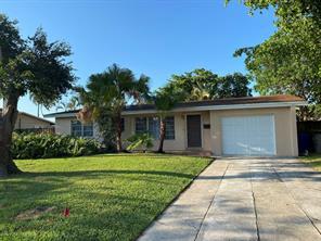 2634 Northeast 20Th Street – photo 1