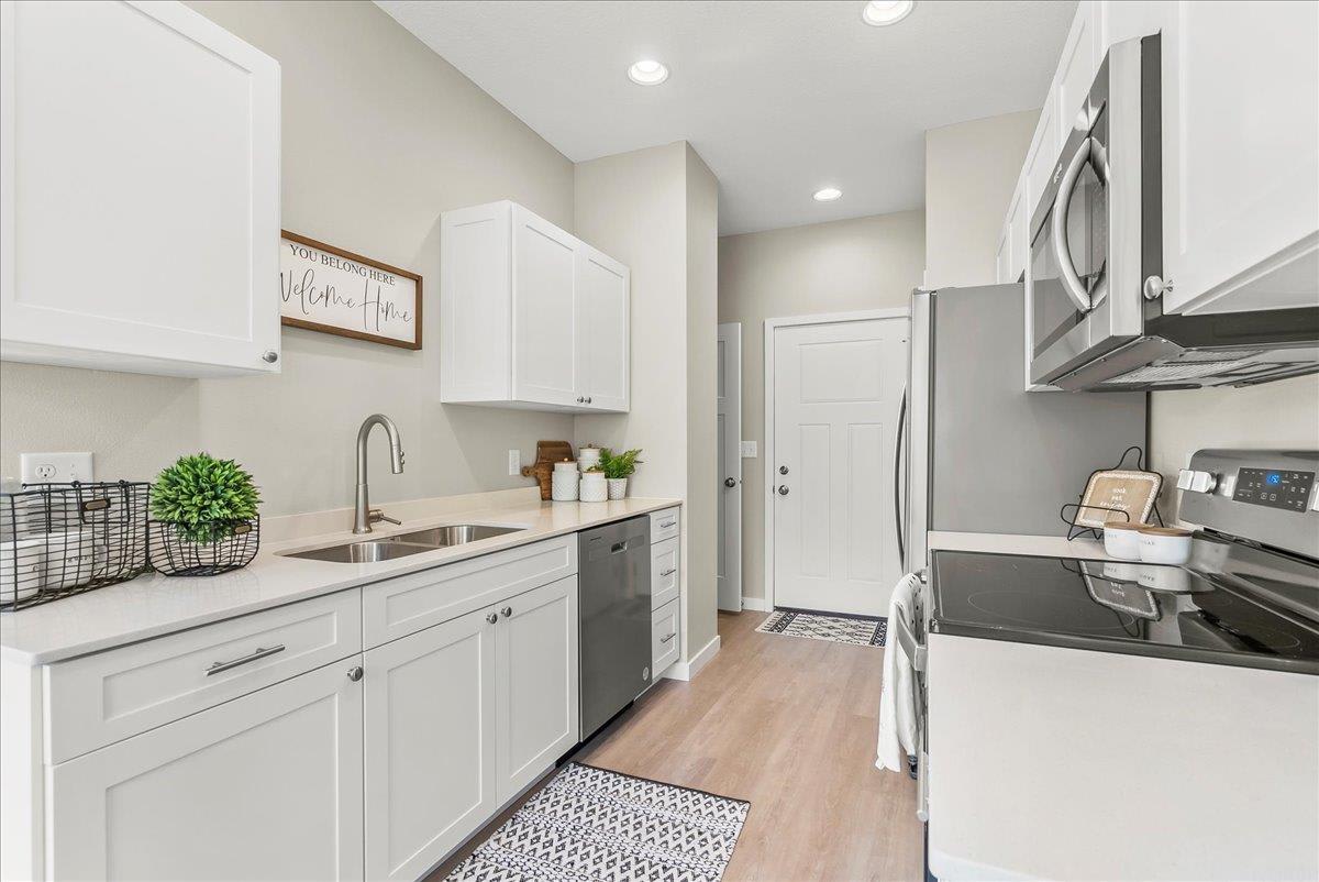 4314 Spruce Creek Drive – photo 1