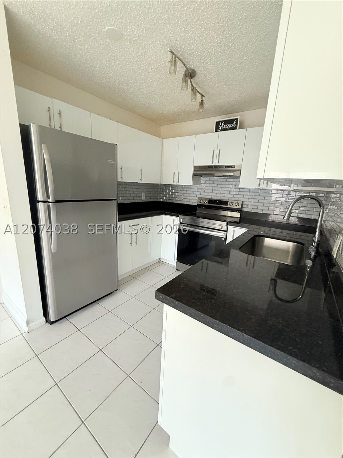 7531 NW 44th Ct – photo 4