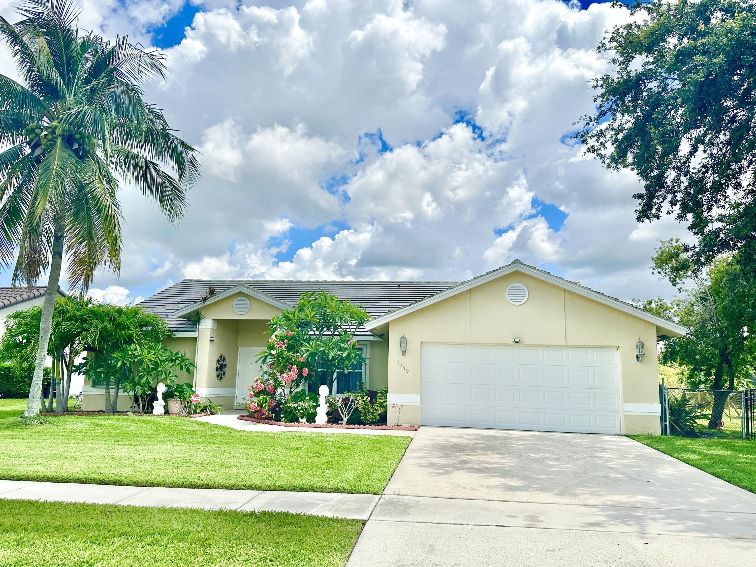 10591 Paso Fino Drive – photo 1