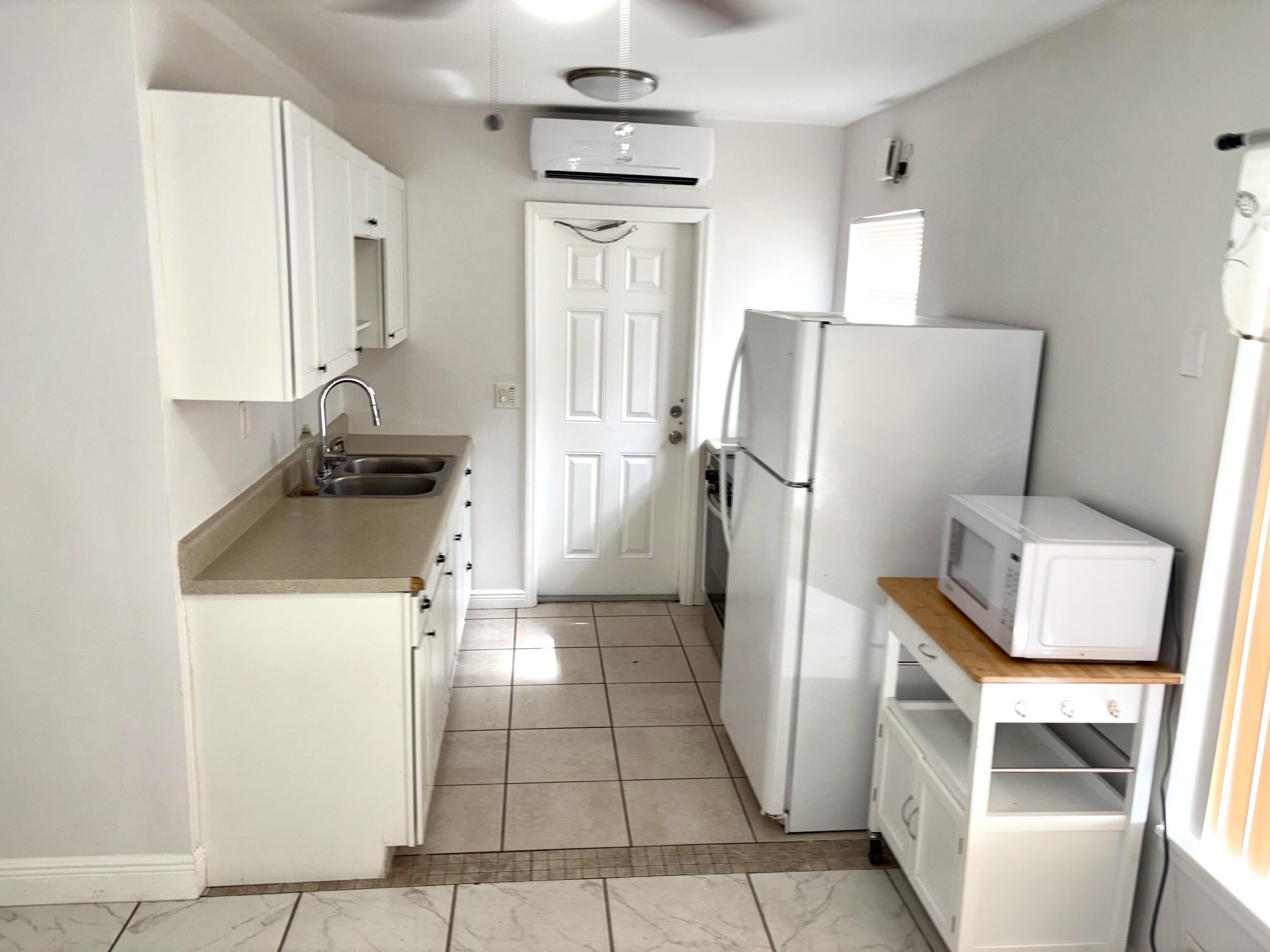 417 NE 2nd Street – photo 4