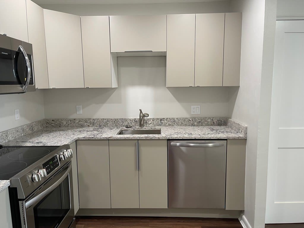 461 Washington Street – photo 3