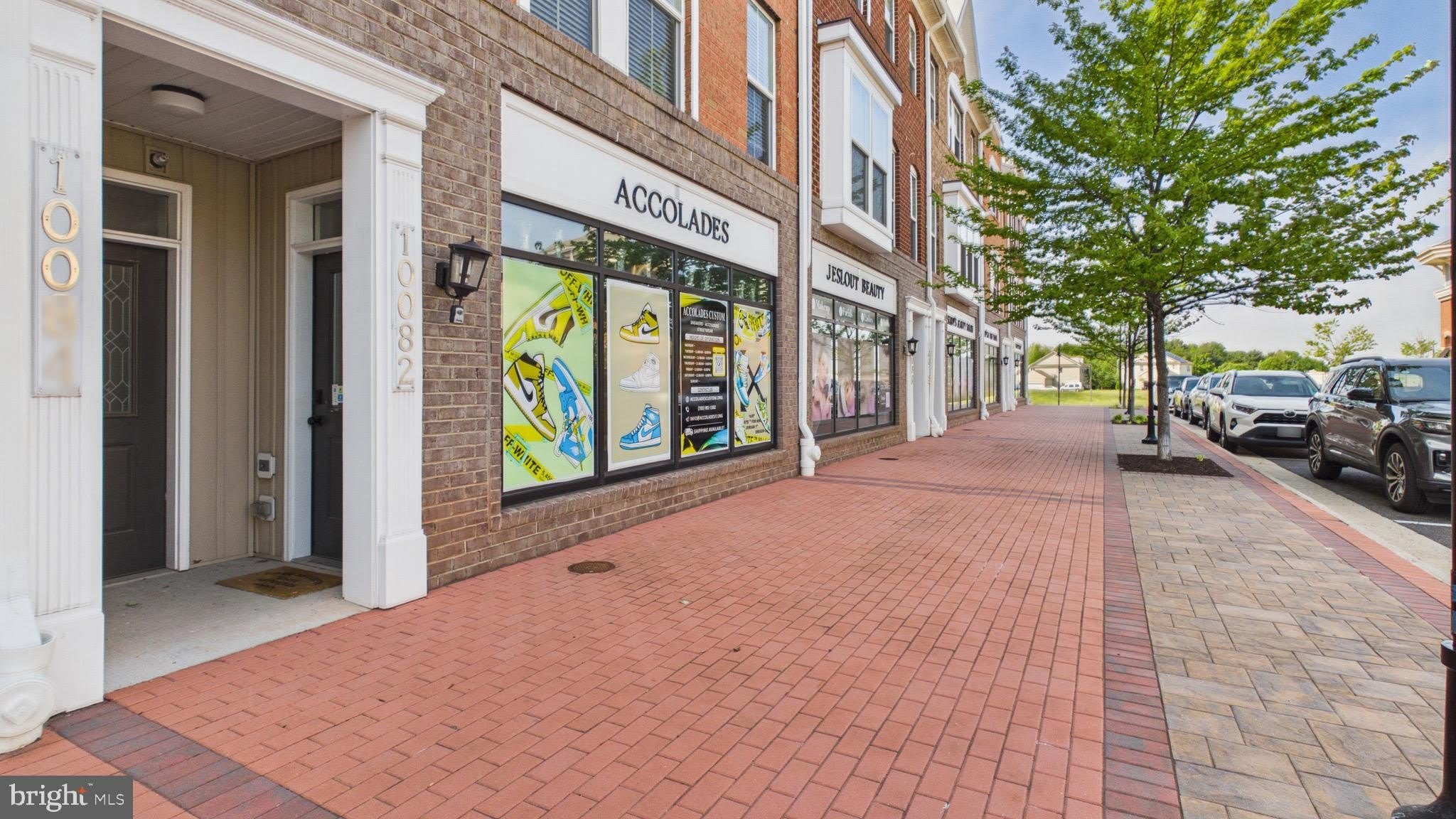 10082 Market Street – photo 2