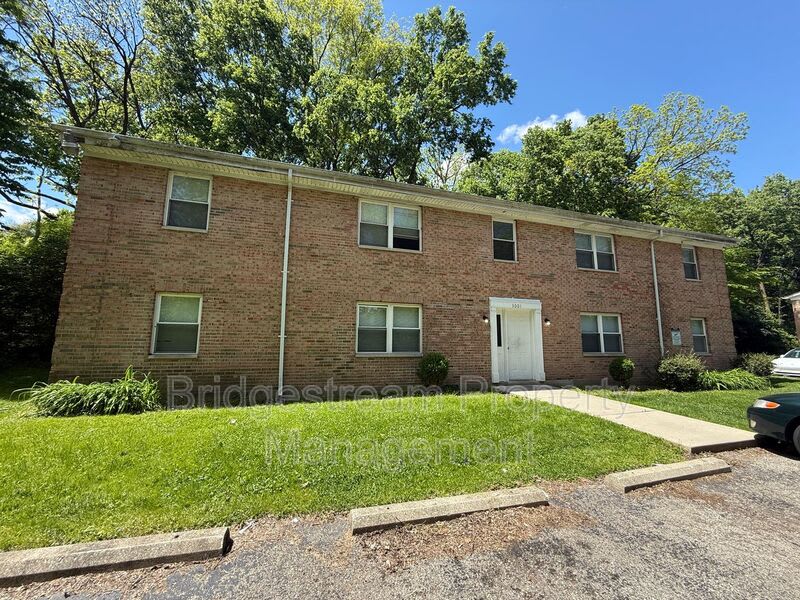 3001 Idylwilde Blvd – photo 1