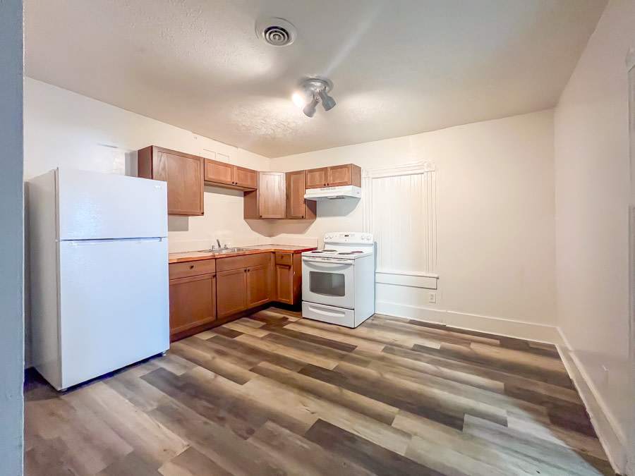 1005 Maplewood Ave – photo 3