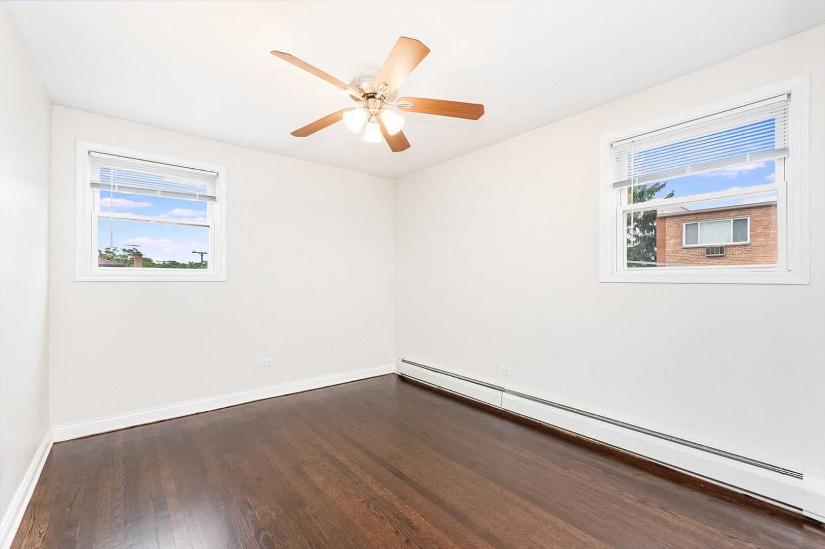 Charming 2 Bedroom Condo In Skokie – photo 4