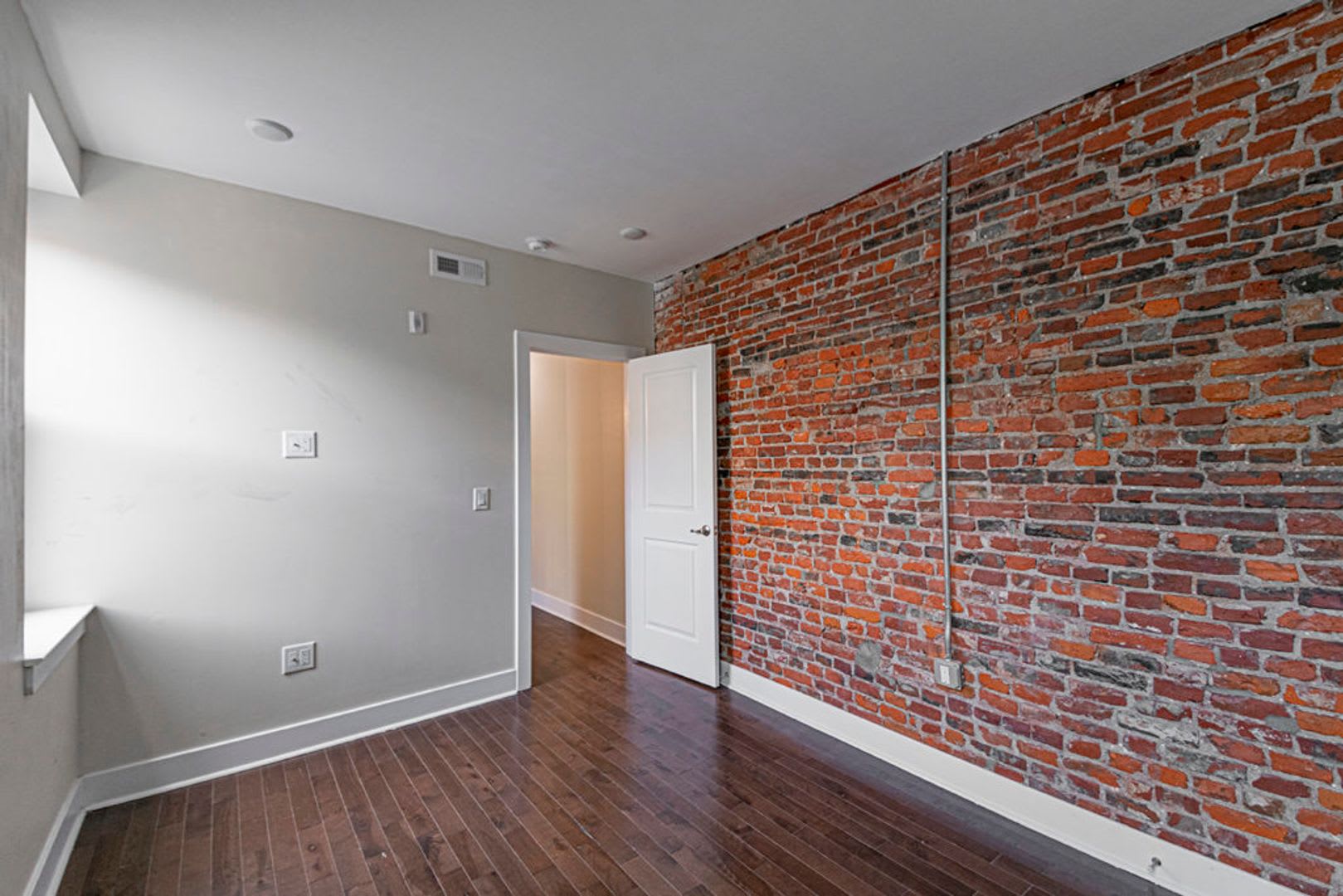 South Street One Bedroom Apartment – photo 5