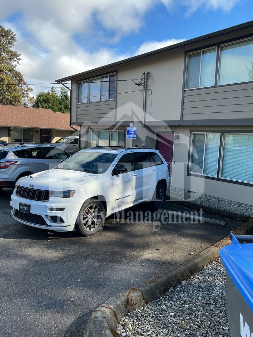 Bremerton Spacious Duplex – photo 4