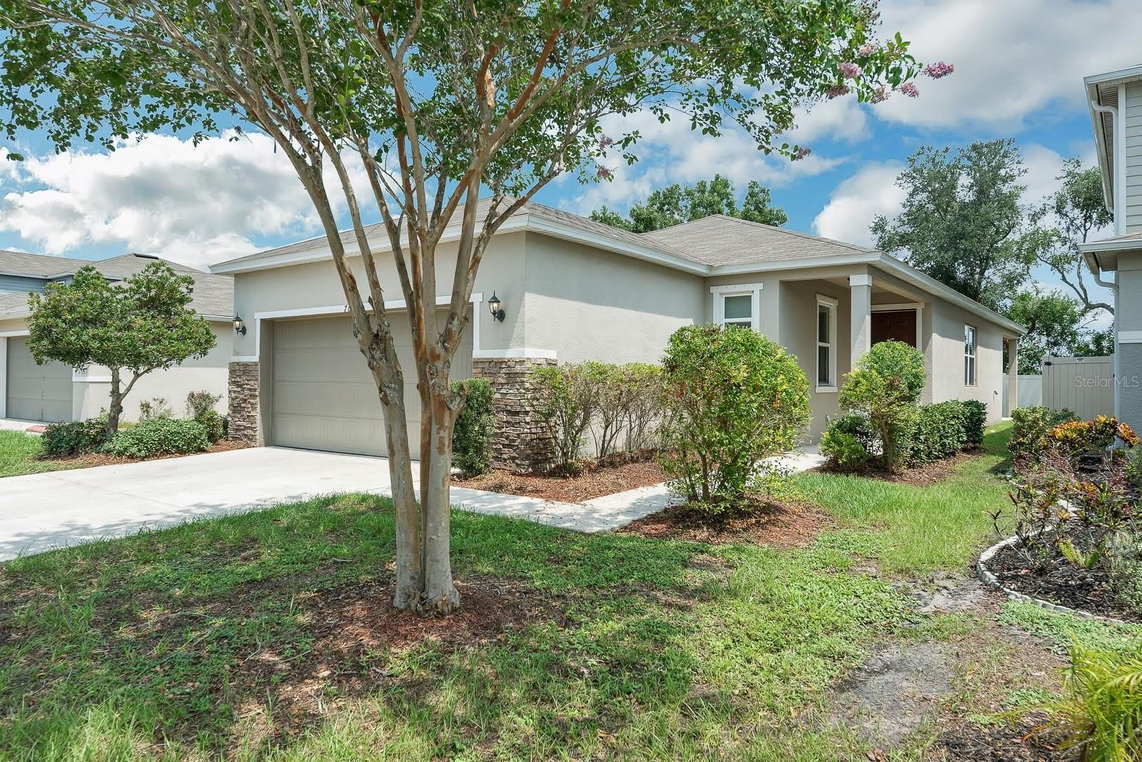 7608 SUNSHINE BRIDGE Avenue – photo 2
