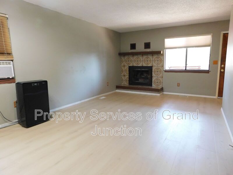 1805 Aspen Street – photo 4