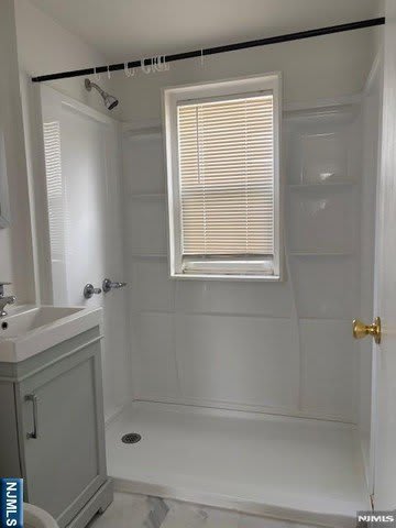 166 Rochelle – photo 3