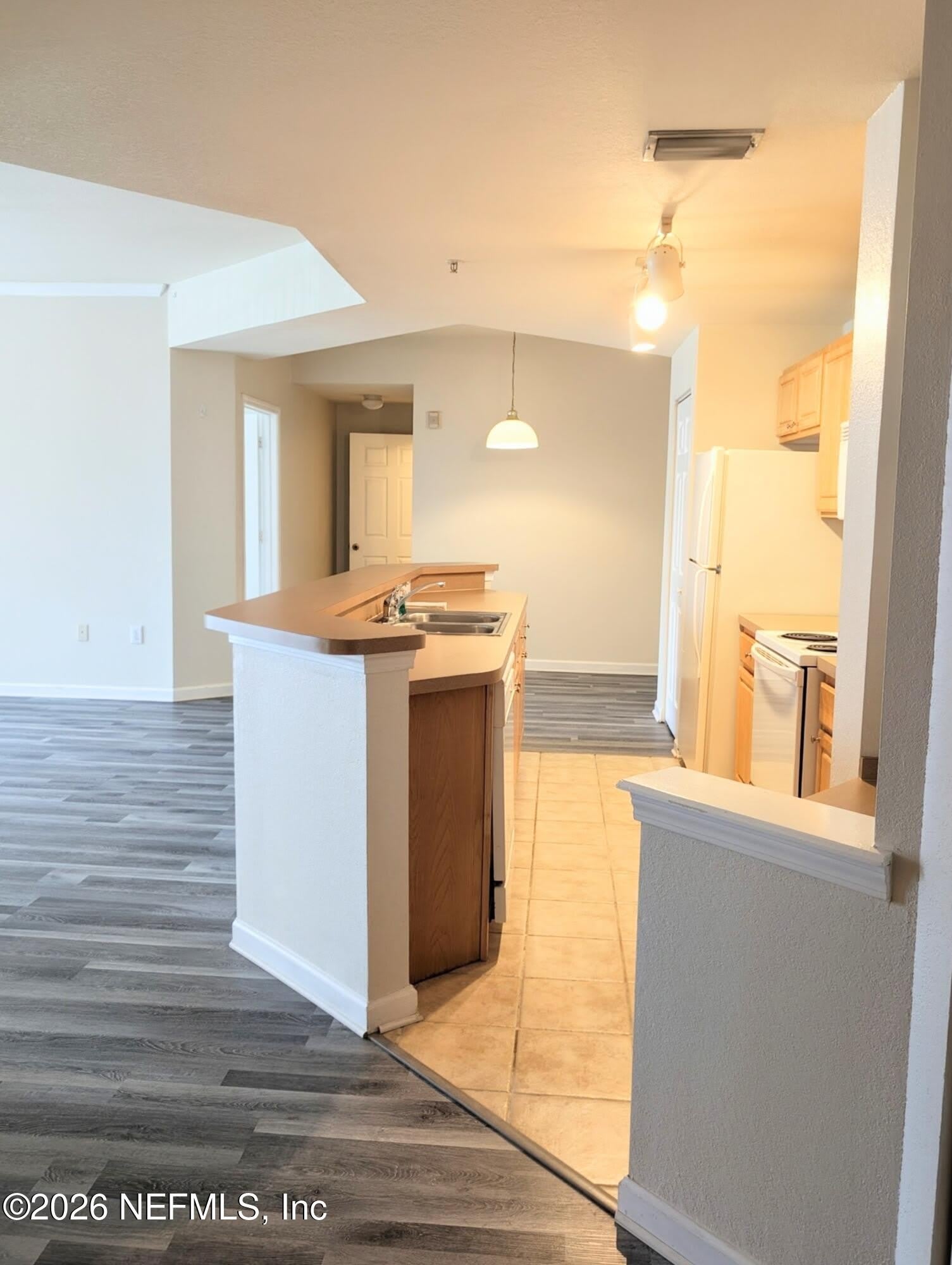 415 S Villa San Marco Drive – photo 2