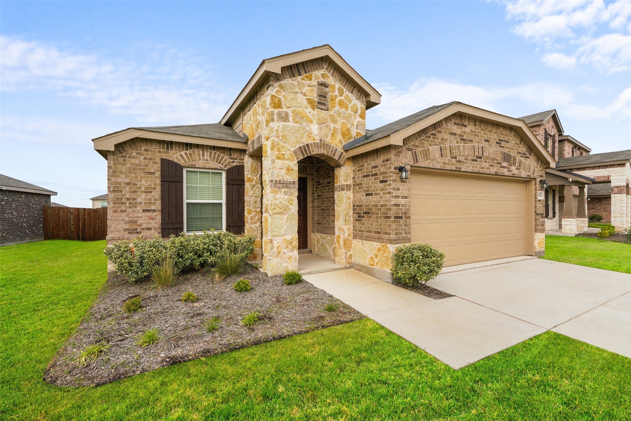 2062 Pleasant Knoll Circle – photo 4