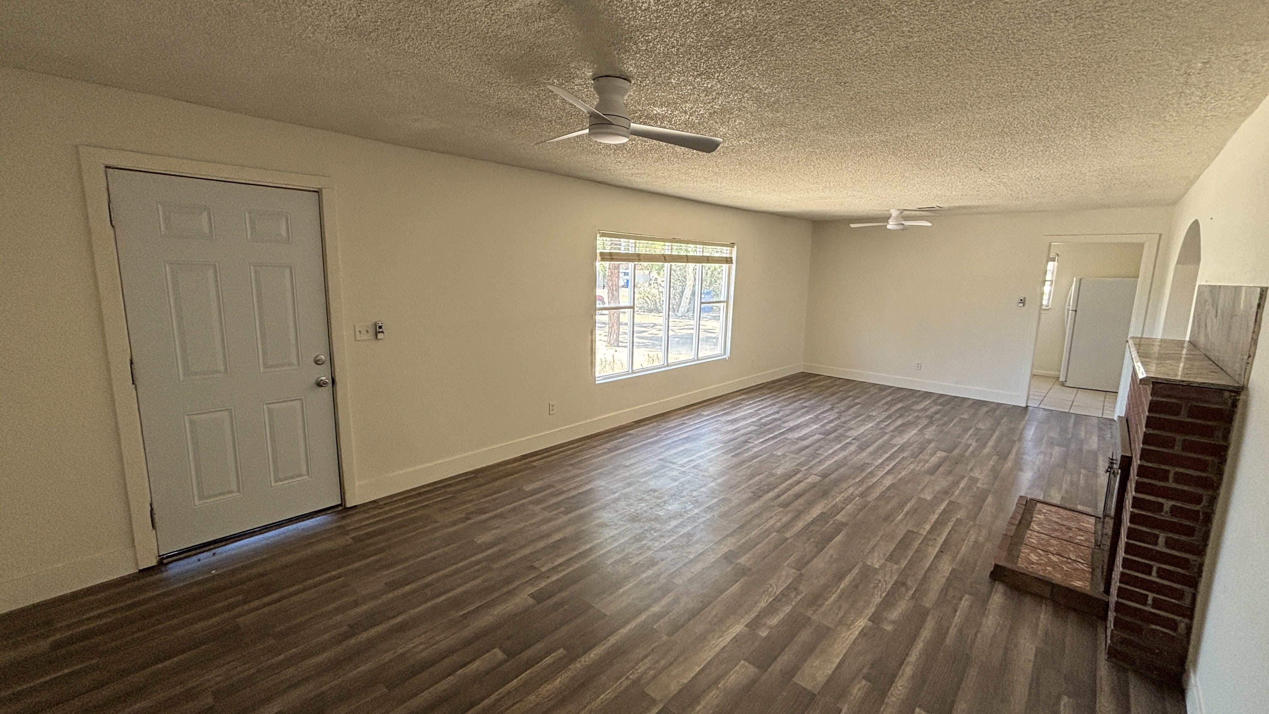 2528 E Hartford Ave – photo 4