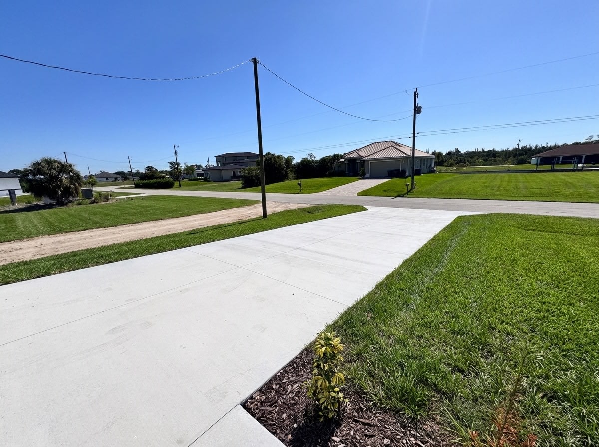 3032 Northwest 41st – photo 4