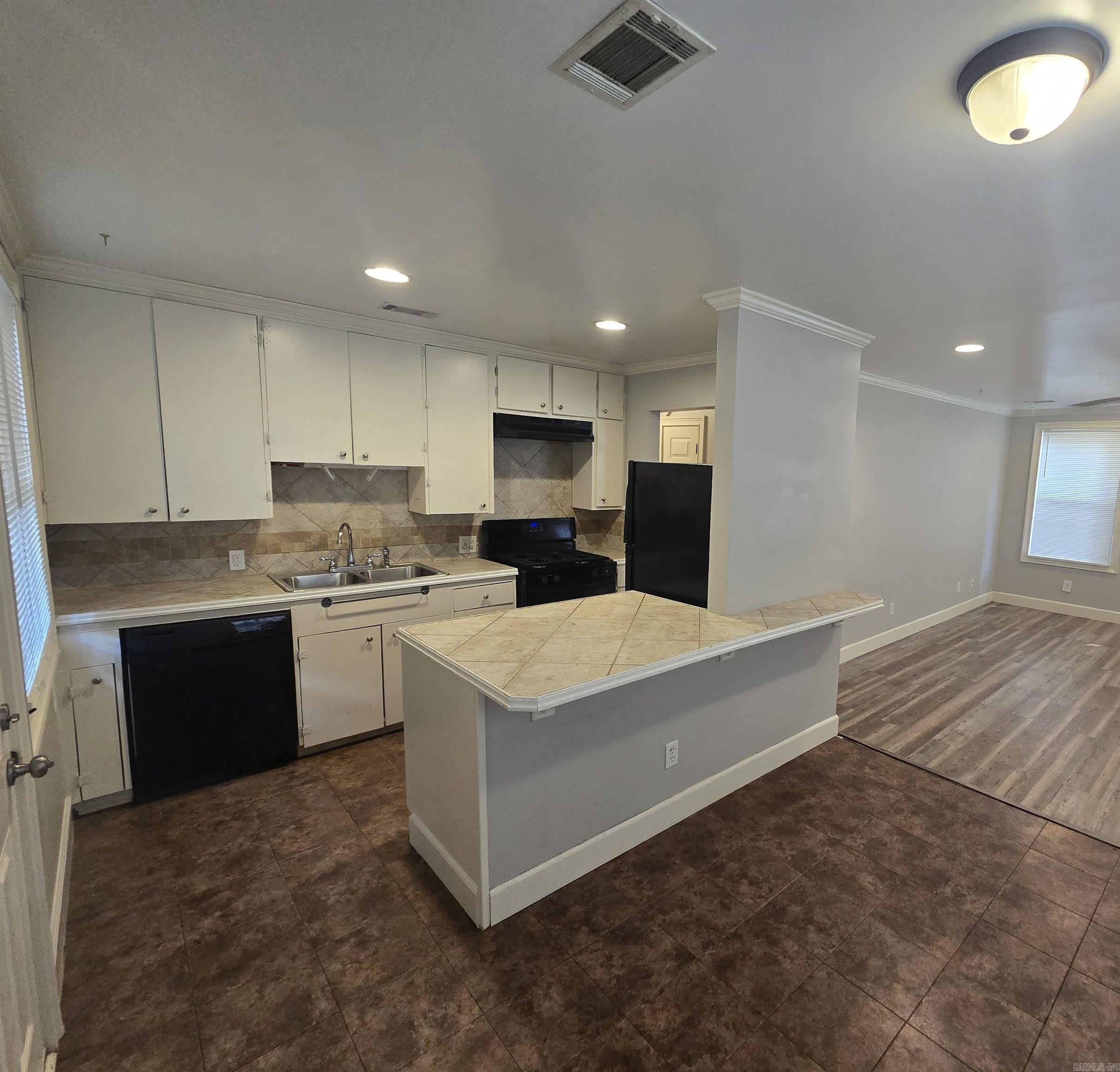 1605 S Pierce Street – photo 4