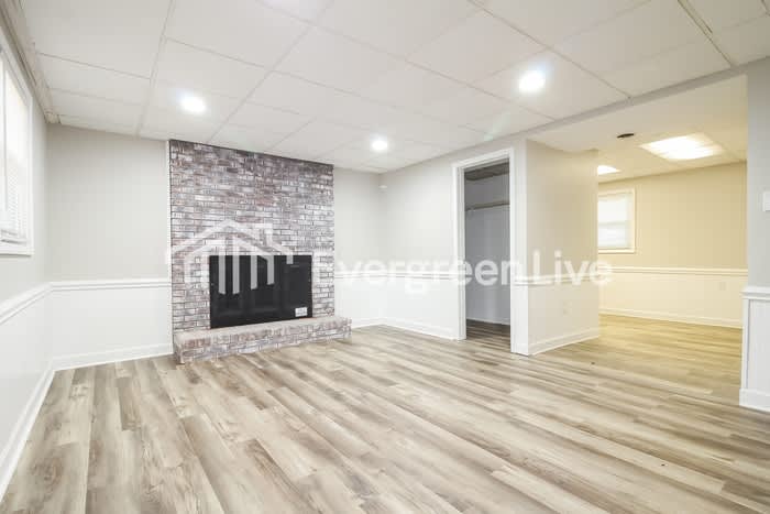 127 Ashdown Drive – photo 2