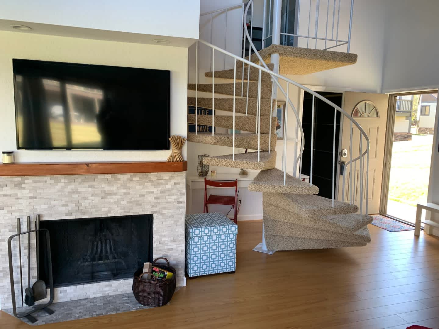 The Cutest Loft Condo In Tahoe Keys Available Now Until May 31St Lease Only No Short Term No Boat Dock – photo 3