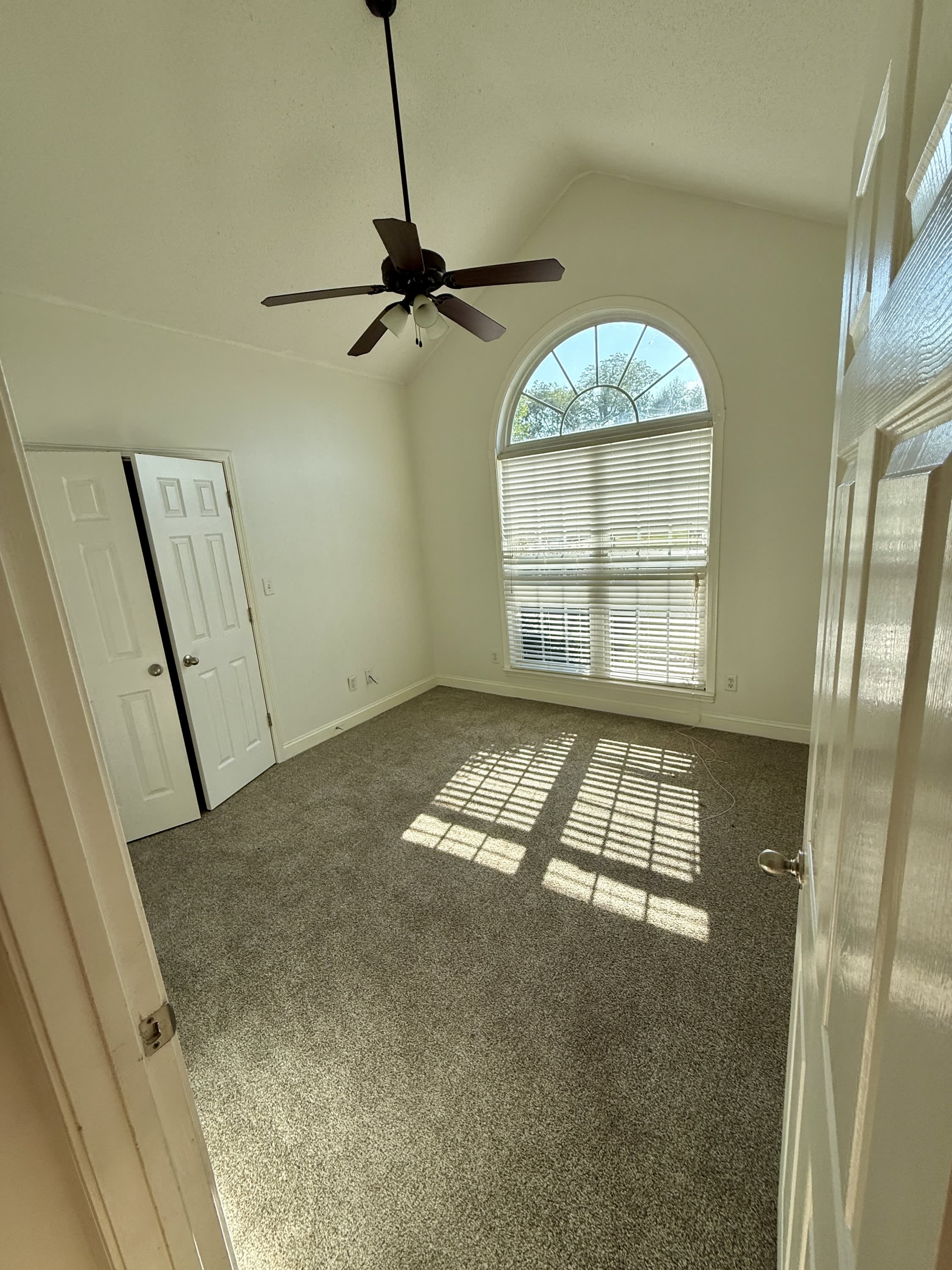 132 Laurelwood Court – photo 5