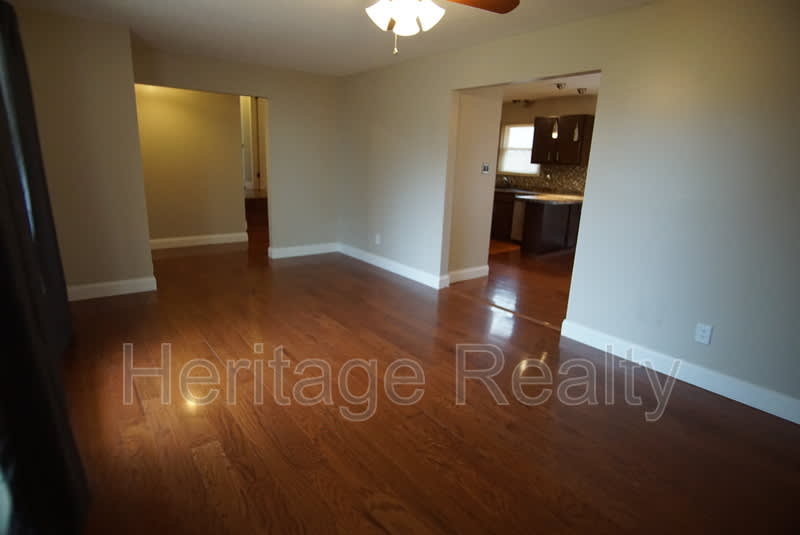 6209 Bryan Lane – photo 4
