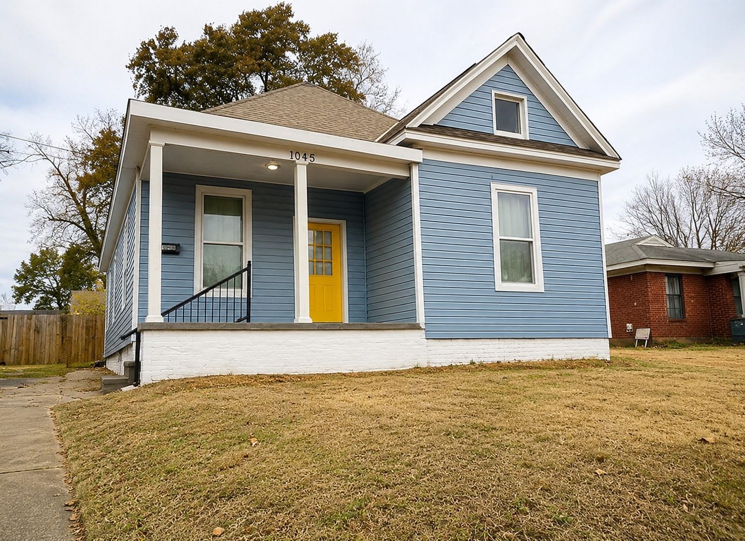 Spacious 4-Bedroom Home with Flex Room & Fenced Backyard! – photo 2