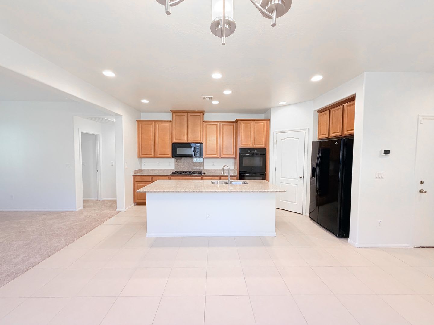 Stunning 4 bd Home in Spring Valley Coming Soon! Duel primary suites! – photo 5
