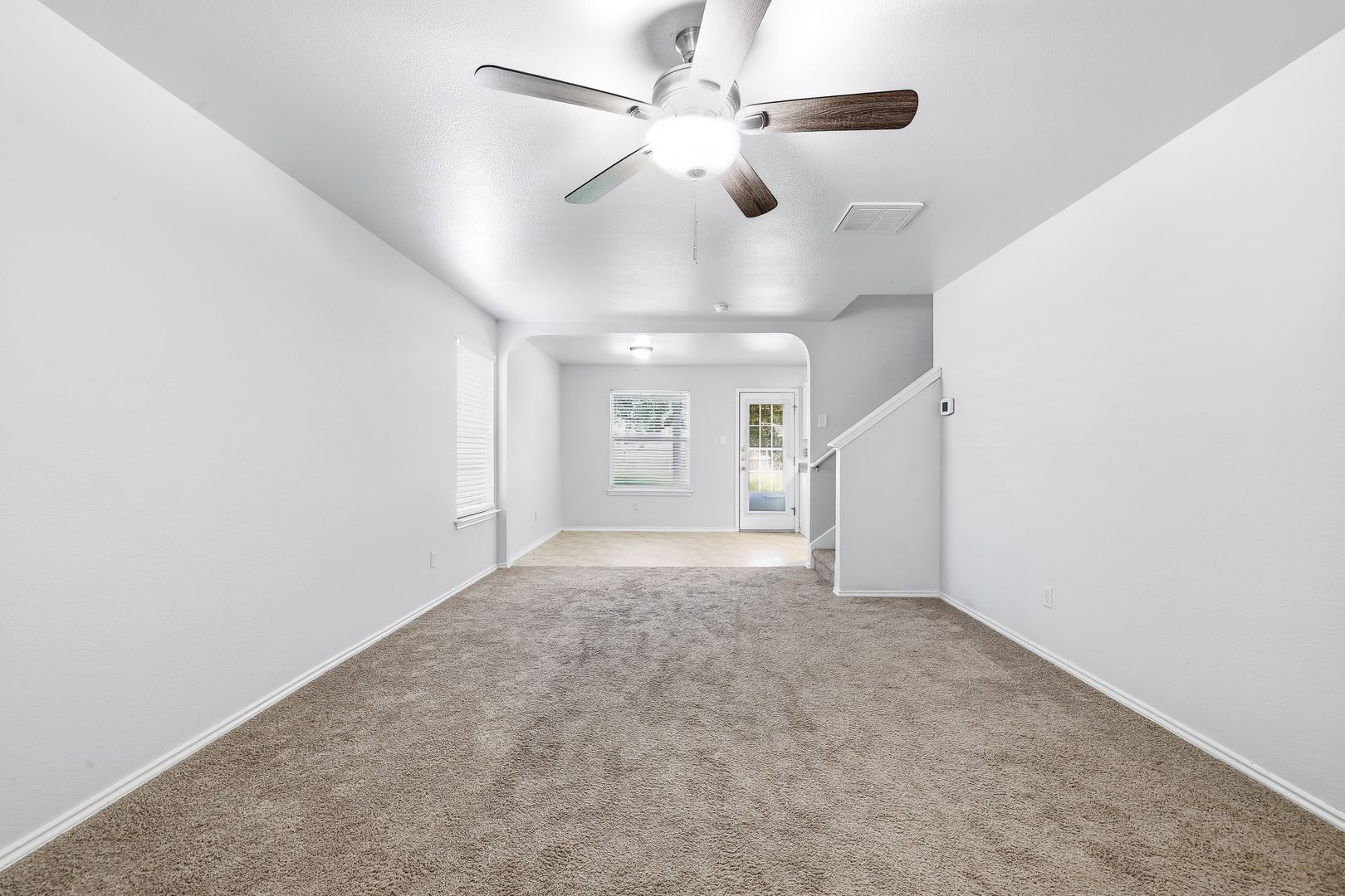 Resort-Style Amenities in Wildhorse Community – photo 3