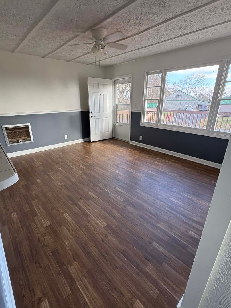 3Br Home With Basement – photo 2