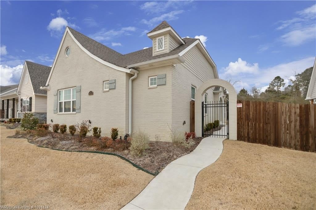 8115 Donnington CT – photo 2