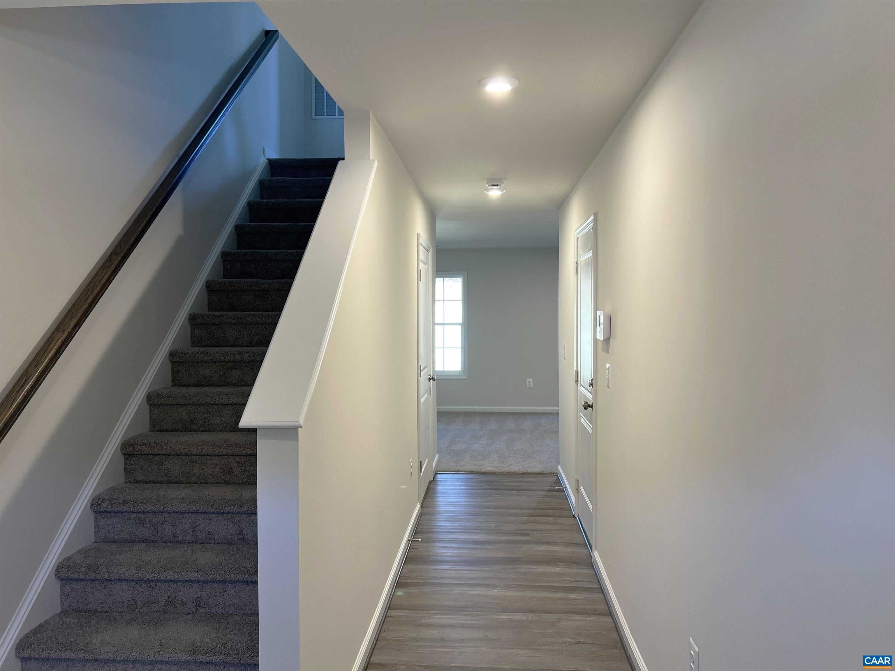 325 WILLOWSHIRE CT – photo 2