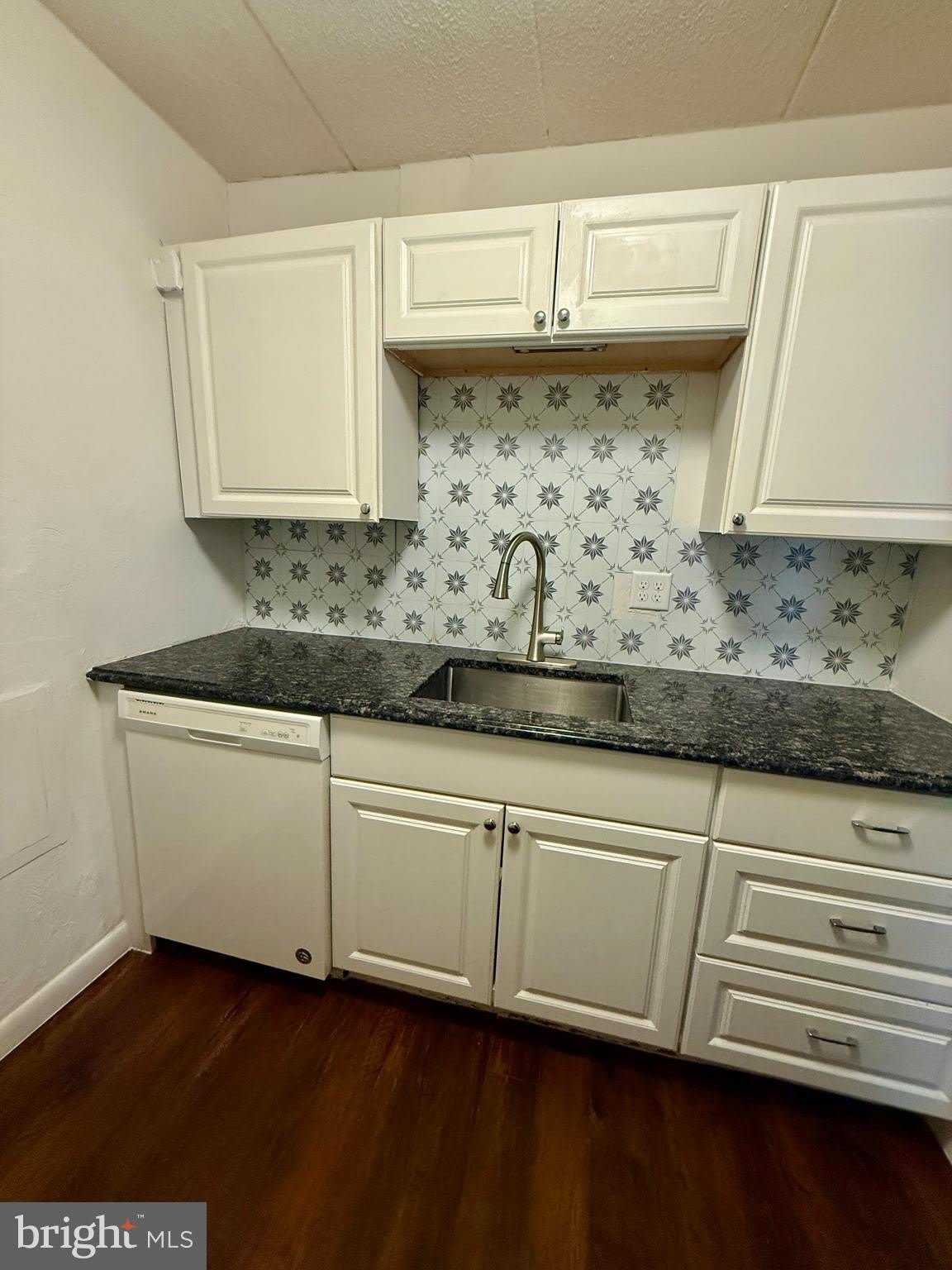 21 DOUGHERTY Boulevard – photo 5