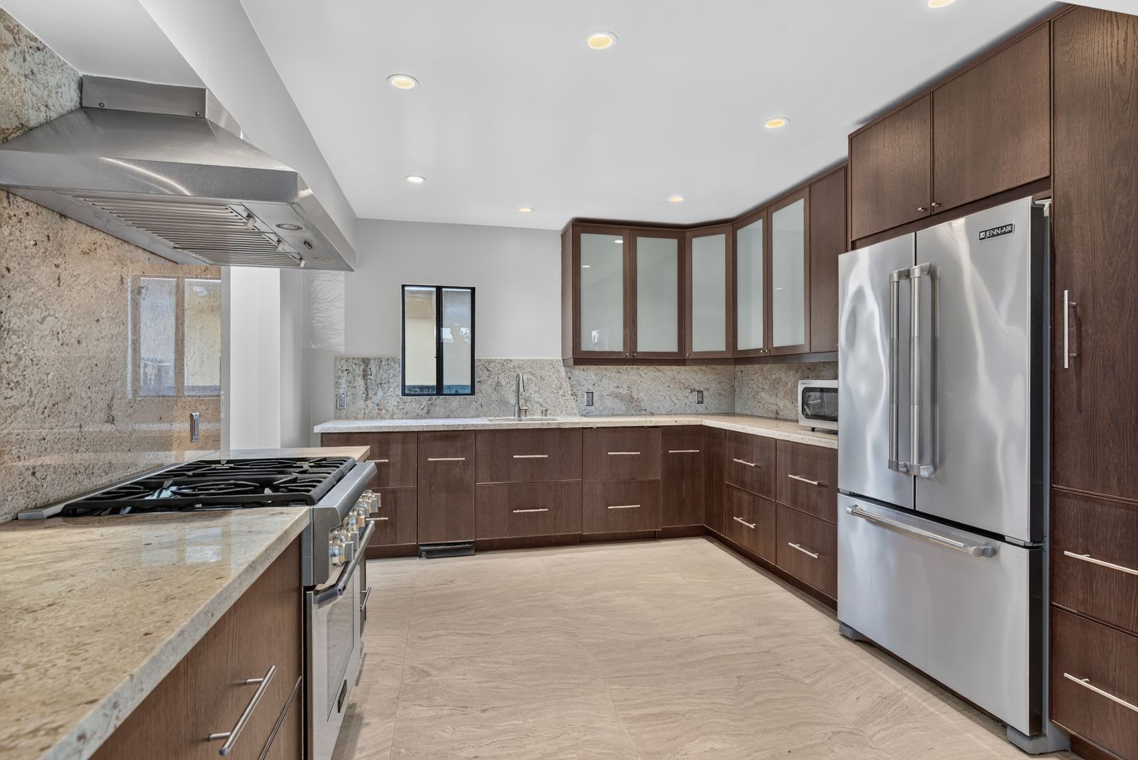 Beautiful 3 Bedroom Family/Entertainers Paradise – photo 4